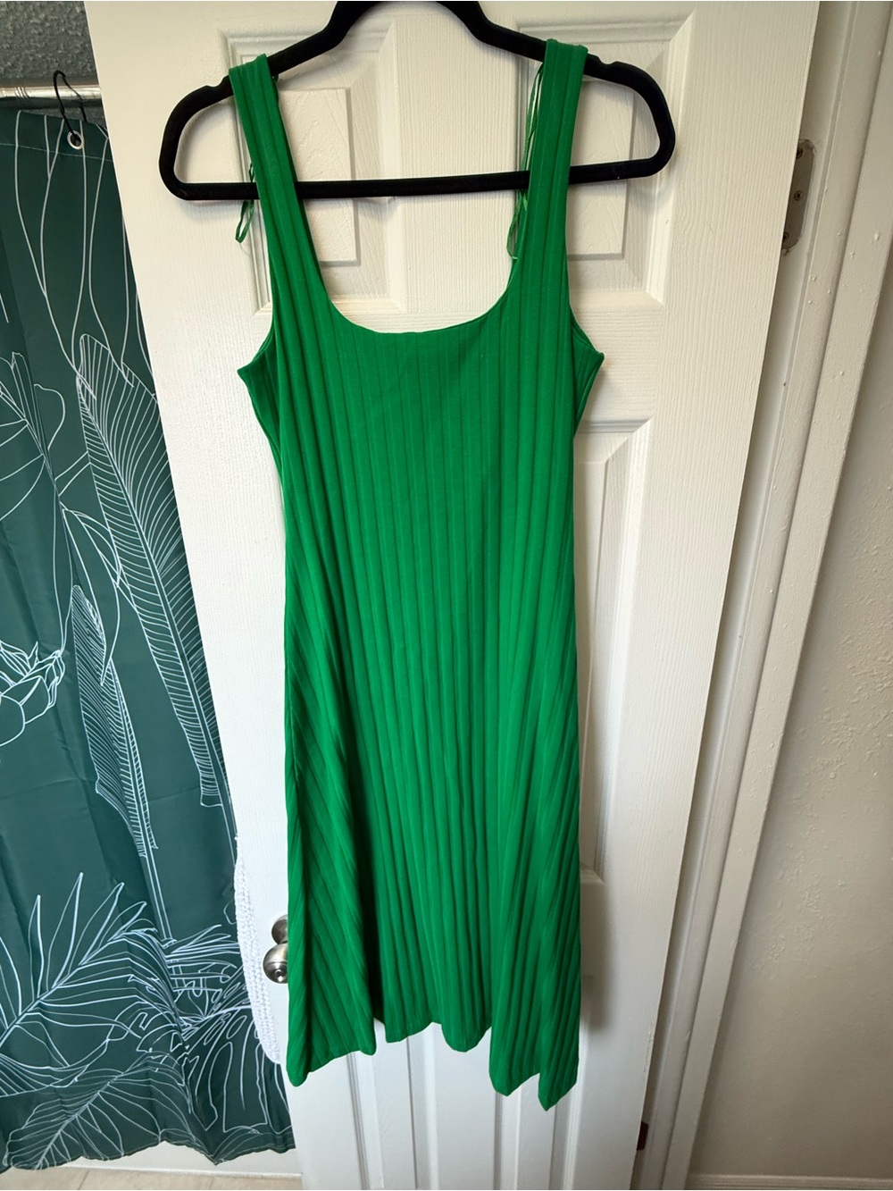 NWT ZARA - Green Midi Dress